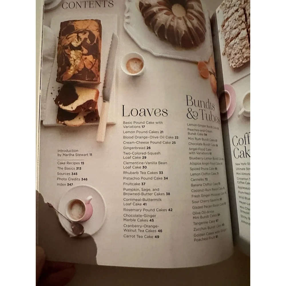 Martha Stewart's Cakes: Our First-Ever Book of Bundts, Loaves Etc TPB 1st Ed EC‎